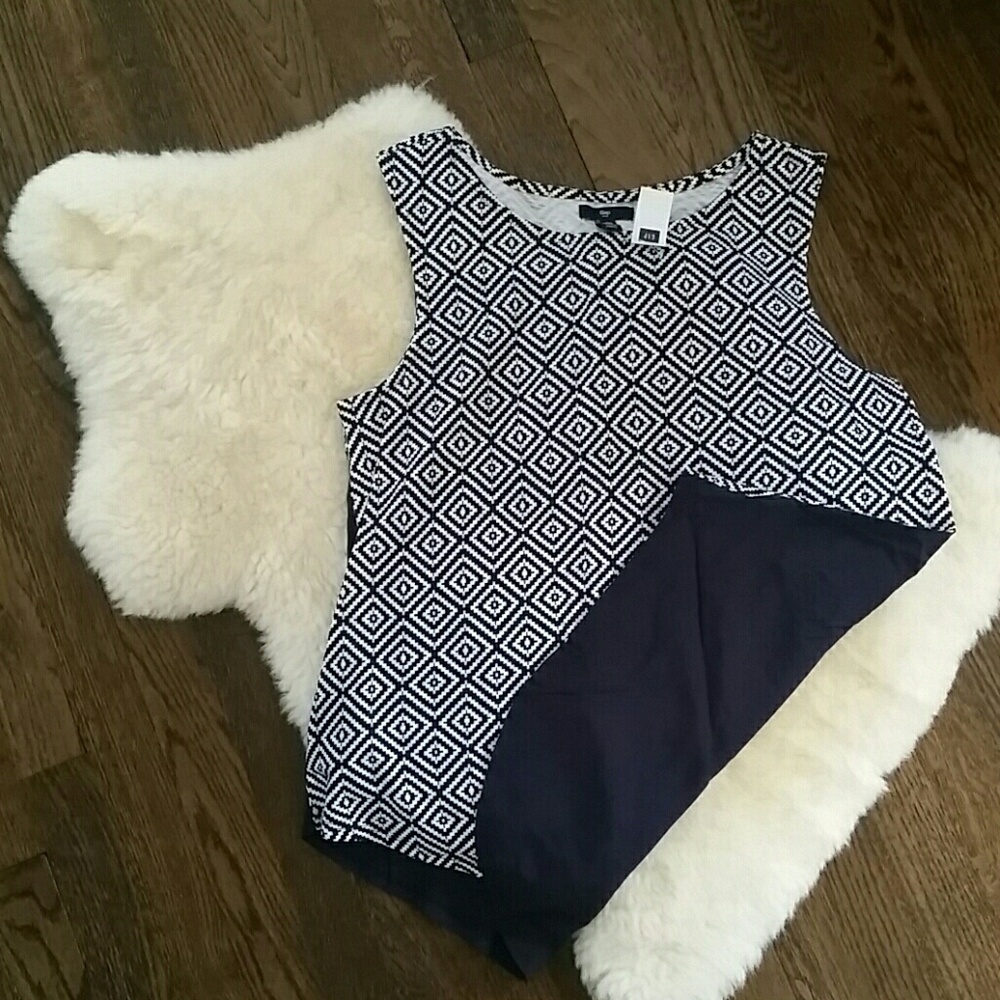 Gap Sleeveless Top NWT
